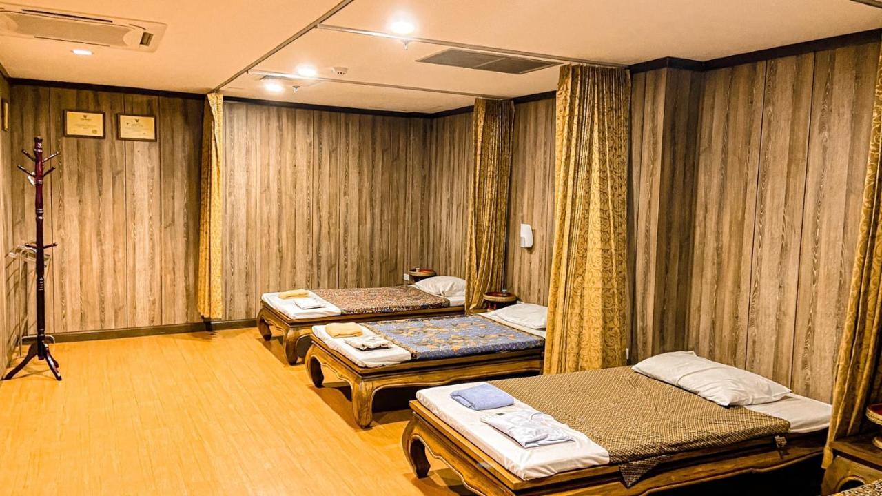 K Park Grand Hotel Sha Plus Certified Surat Thani Exterior foto