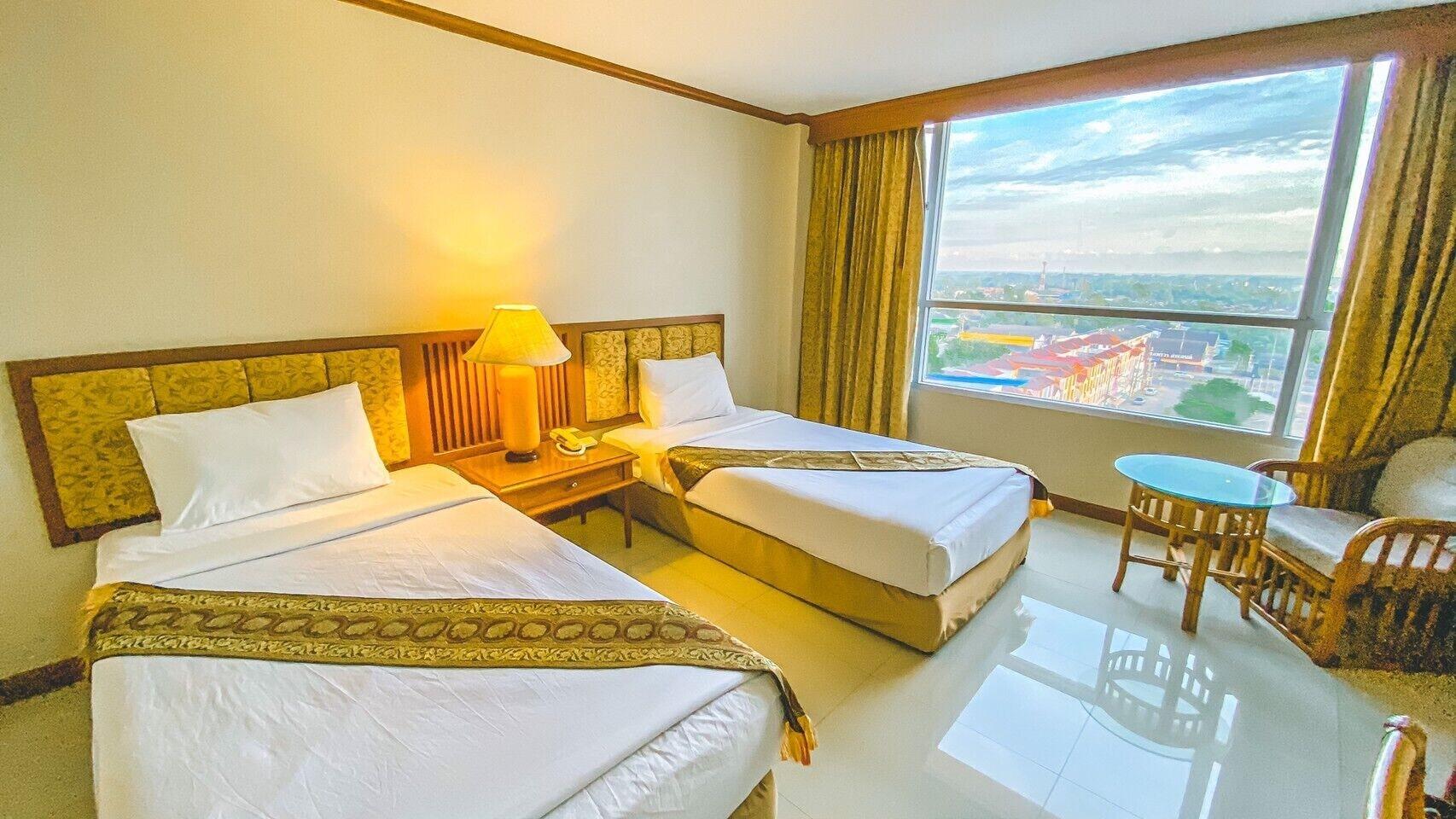 K Park Grand Hotel Sha Plus Certified Surat Thani Exterior foto