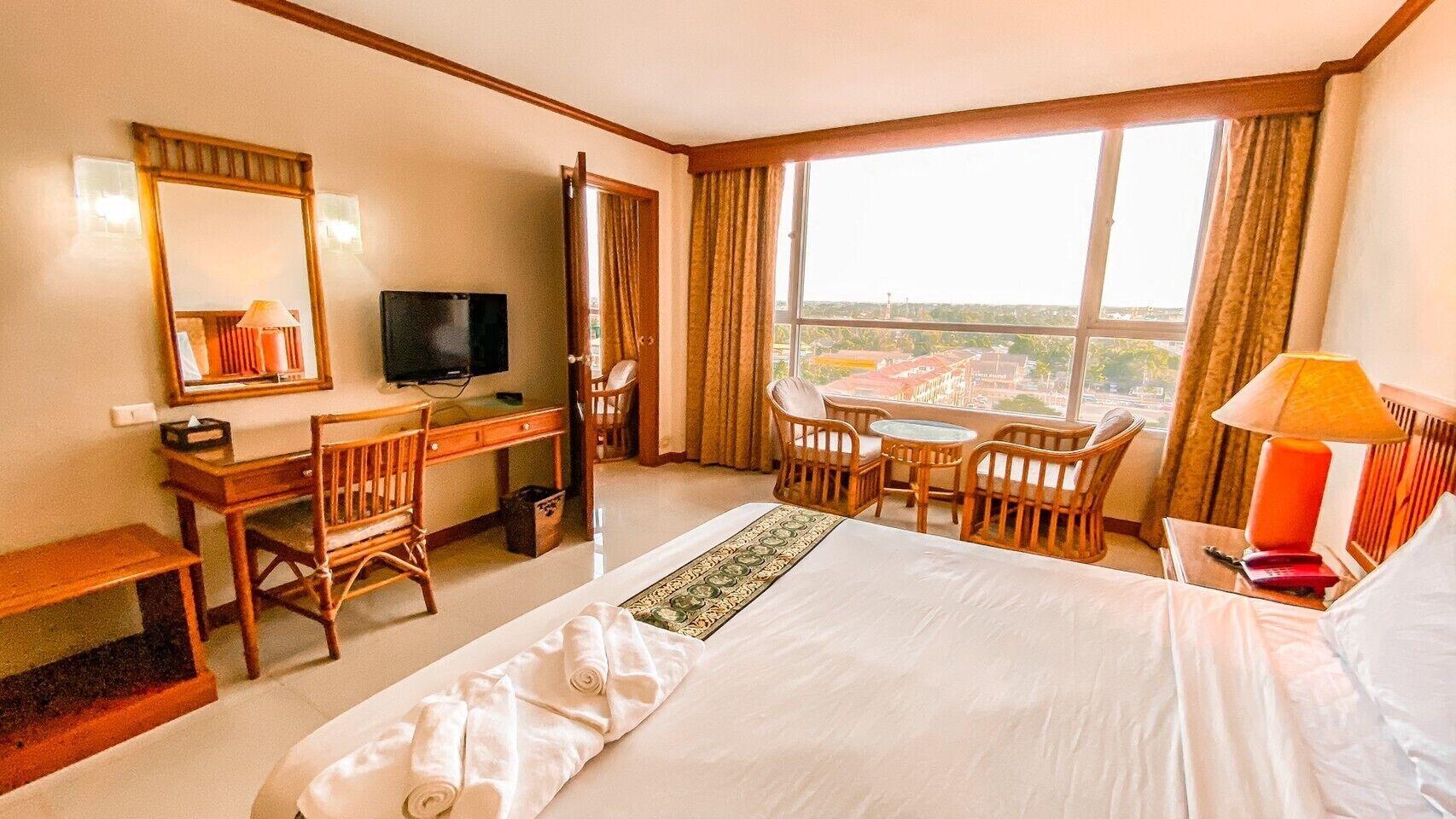 K Park Grand Hotel Sha Plus Certified Surat Thani Exterior foto