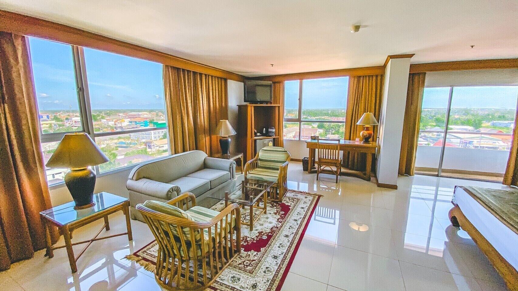 K Park Grand Hotel Sha Plus Certified Surat Thani Exterior foto