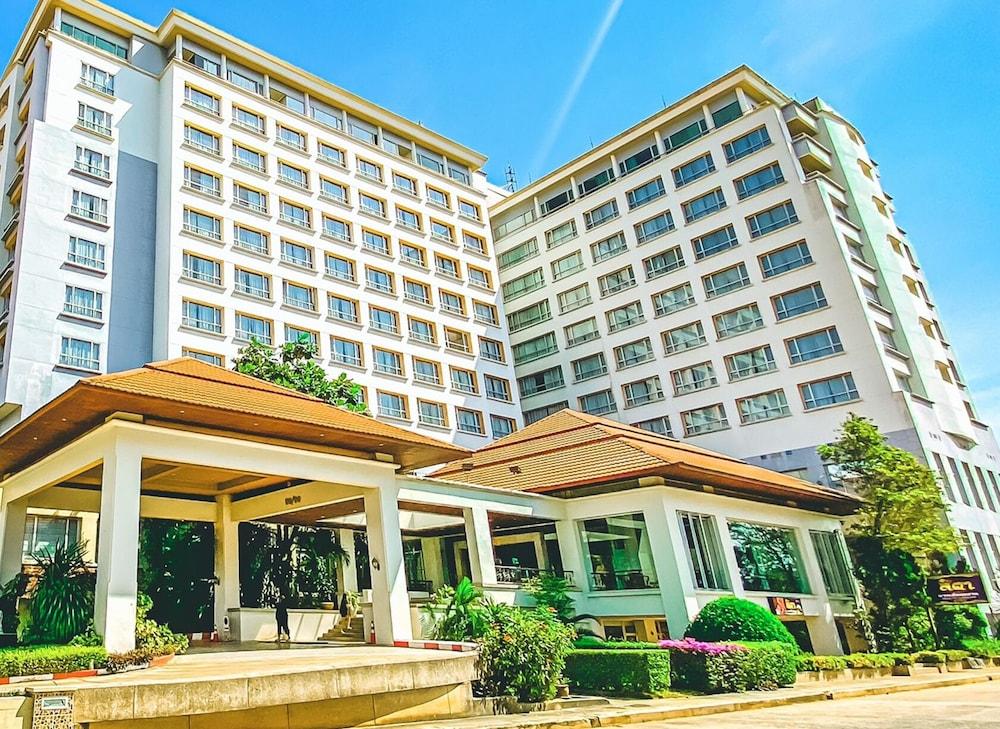 K Park Grand Hotel Sha Plus Certified Surat Thani Exterior foto