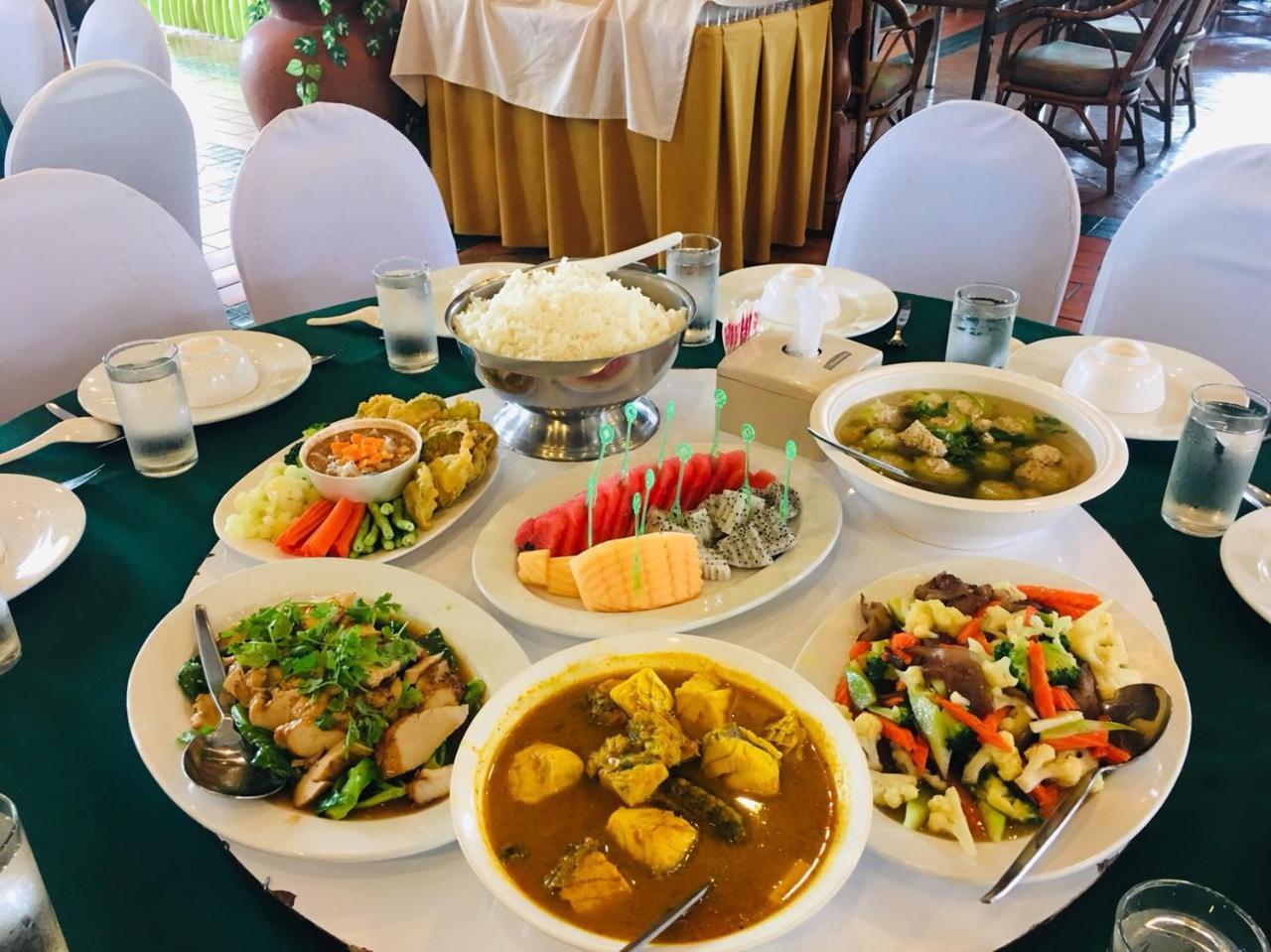 K Park Grand Hotel Sha Plus Certified Surat Thani Exterior foto